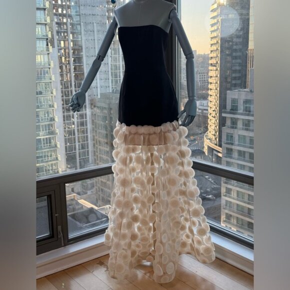 🆕 BRONX & BANCO 🧿 NWOT Harper Strapless Beige and Black Gown, Sz L US 8 - Picture 7 of 14